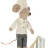 Kinderwelt Maileg Puppen & Zubehor | Maileg Maus Koch Mit Suppentopf Und Loffel Hohe 15 Cm